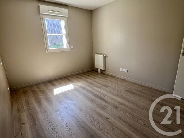 Appartement T2 à vendre  2 pièces - 42,40 m 2   LA ROCHELLE  - 17