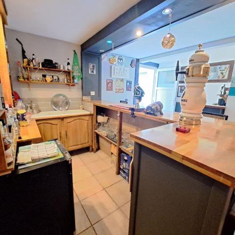 A VENDRE MAISON 2 APPARTEMENTS VILLENEUVE D'OLMES AVEC JARDIN