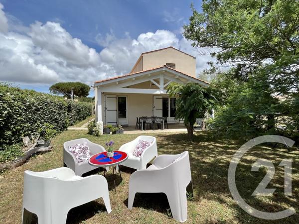 Maison à vendre  5 pièces - 106,55 m 2   ST PIERRE D OLERON  - 17