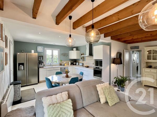 Maison à vendre  5 pièces - 106,55 m 2   ST PIERRE D OLERON  - 17