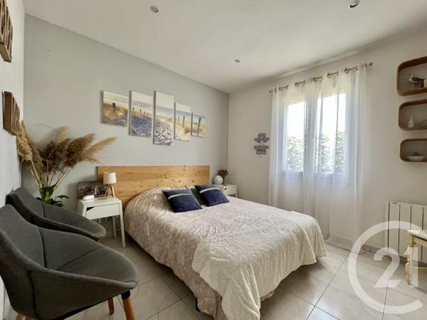 Maison à vendre  5 pièces - 106,55 m 2   ST PIERRE D OLERON  - 17