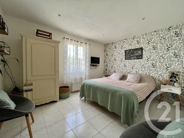 Maison à vendre  5 pièces - 106,55 m 2   ST PIERRE D OLERON  - 17