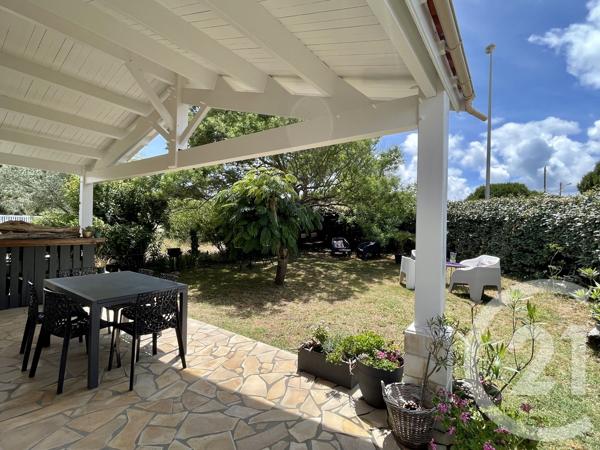 Maison à vendre  5 pièces - 106,55 m 2   ST PIERRE D OLERON  - 17
