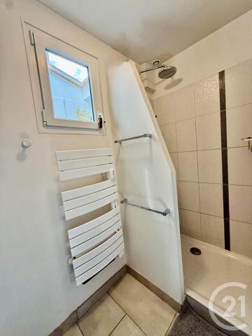 Maison à vendre  4 pièces - 120 m 2   LA ROCHELLE  - 17