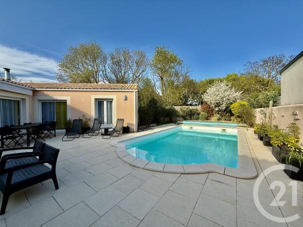 Maison à vendre  4 pièces - 120 m 2   LA ROCHELLE  - 17