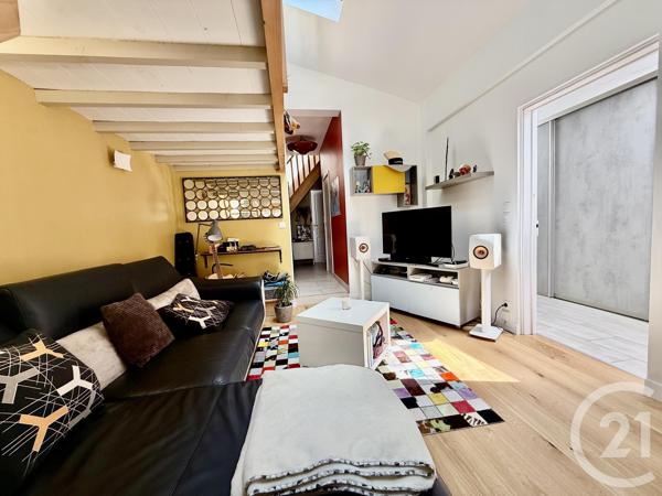 Maison à vendre  4 pièces - 120 m 2   LA ROCHELLE  - 17