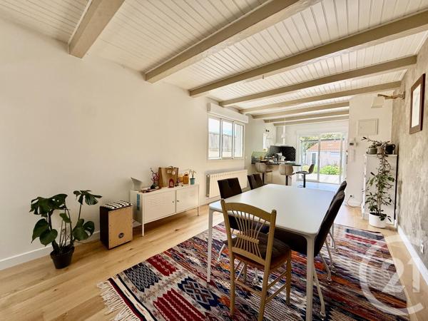 Maison à vendre  4 pièces - 120 m 2   LA ROCHELLE  - 17