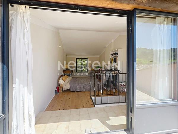 Maison à vendre à Lasalle : 4 pièces, poêle à bois et face à fontaine inclus !