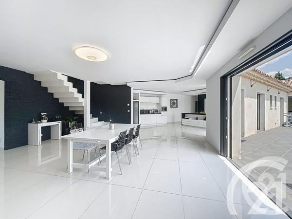 Maison à vendre  6 pièces - 265 m2 CAVAILLON - 84