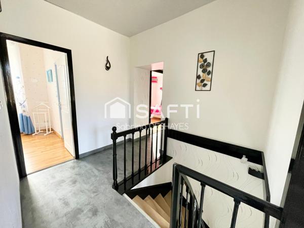 BELLE PROPRIETE - 6 CHAMBRES - NOMBREUSES DÉPENDANCES