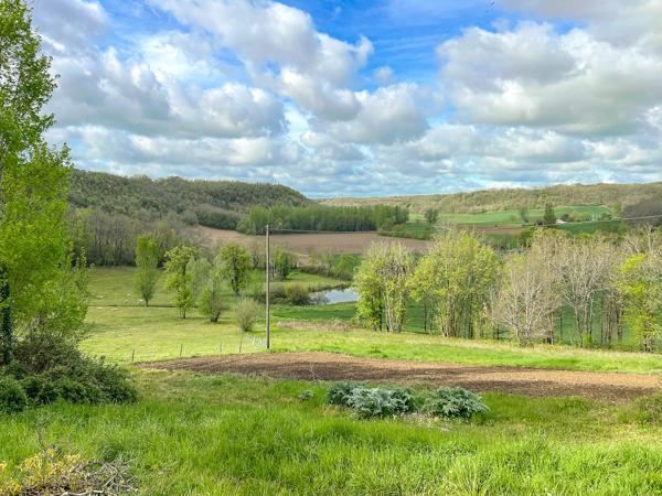 Maison à vendre à Montcuq-en-Quercy-Blanc (46800) - Lot