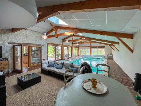 Maison à vendre à Montcuq-en-Quercy-Blanc (46800) - Lot