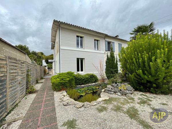Vente maison Saintes : 248 500 € - AJP Immobilier Saintes