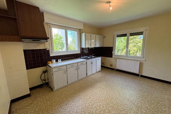Maison à vendre - 8 pièces - 142 m² PLOERMEL (56800)