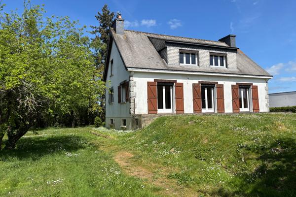 Maison à vendre - 8 pièces - 142 m² PLOERMEL (56800)