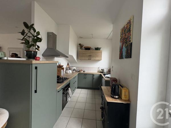 Maison à vendre  4 pièces - 84,21 m 2   PARTHENAY  - 79