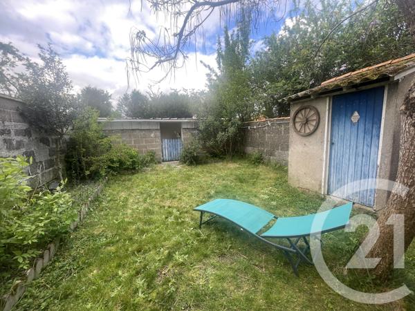 Maison à vendre  4 pièces - 84,21 m 2   PARTHENAY  - 79
