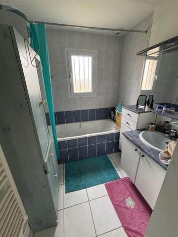 Maison à vendre à Saint-Calais dans la Sarthe (72120), ref : 101/1944