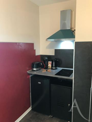 Appartement T1bis meublé avec balcon - Châteauroux