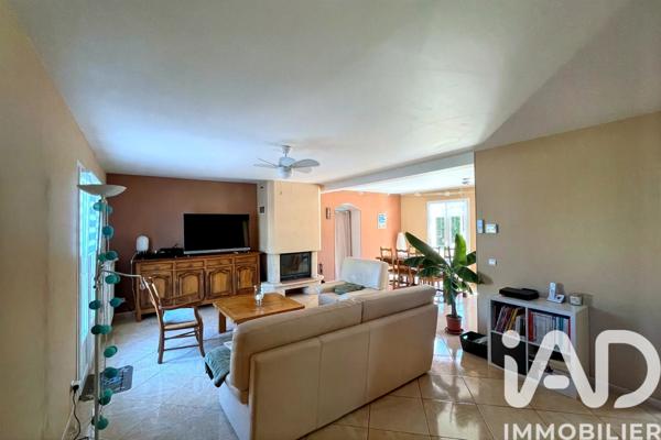 Maison à vendre 7 pièces 168 m² Sainte-Gemme-Moronval