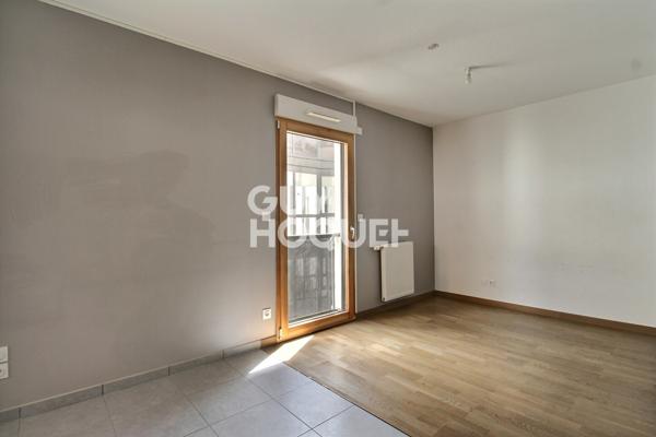 Appartement à louer de 1 pièce - balcon - garage