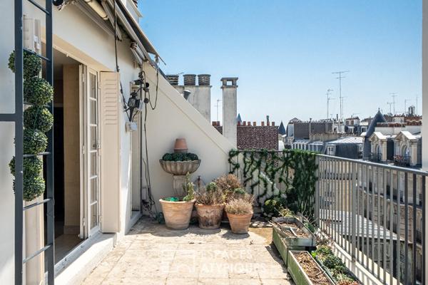Duplex en dernier étage à réinterpréter avec terrasses et vues Sacré-Coeur – Quartier Jules Joffin