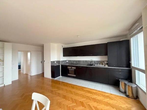 Location Appartement 5 pièces 85 m2 à Combs-la-Ville