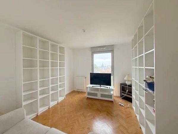 Location Appartement 5 pièces 85 m2 à Combs-la-Ville