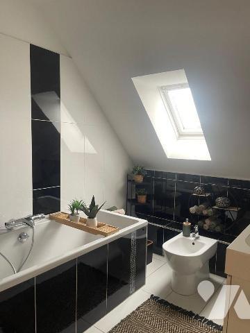 Maison à Vendre à Muizon (51140) d'une superficie habitable de 179 m² sur un terrain de 670 m² ...