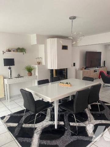 Maison à Vendre à Muizon (51140) d'une superficie habitable de 179 m² sur un terrain de 670 m² ...