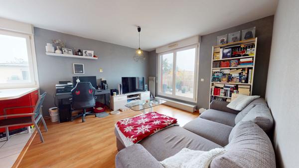 Appartement F2 43m2 - dernier étage - terrasse de 20m2