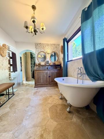 Vente / Maison d'architecte à Sauvian (34410)