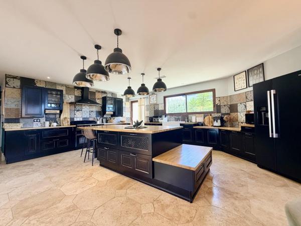 Vente / Maison d'architecte à Sauvian (34410)