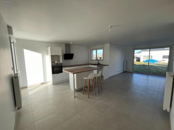 Maison à louer à Iffendic en Ille-et-Vilaine (35750), ref : 048-L1284