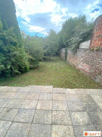 Grande maison de ville atypique T6 avec terrasse, jardin et combles aménageables