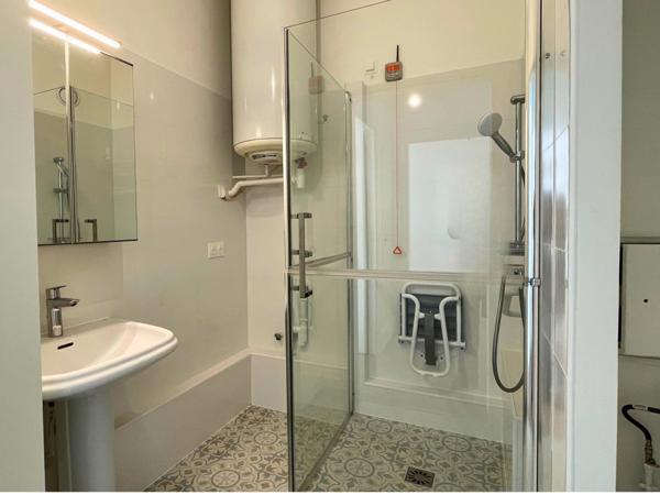 Versailles (78000) T2 refait à neuf avec jardin privatif - Hespérides Versailles Château