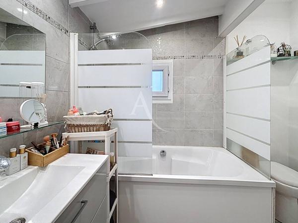 Maison Roissy En Brie 5 pièce(s) 101 m2