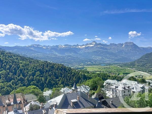 Appartement T3 à vendre  3 pièces - 44,14 m 2   ST GERVAIS LES BAINS  - 74