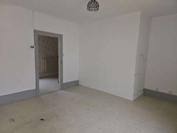 Immeuble à vendre à Xertigny dans les Vosges (88220), ref : SL/DLB8