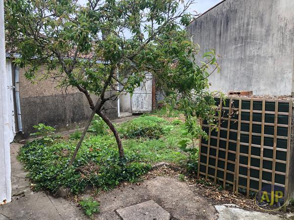 Vente maison Saint Leger Sous Cholet : 71 695 € - AJP Immobilier Cholet