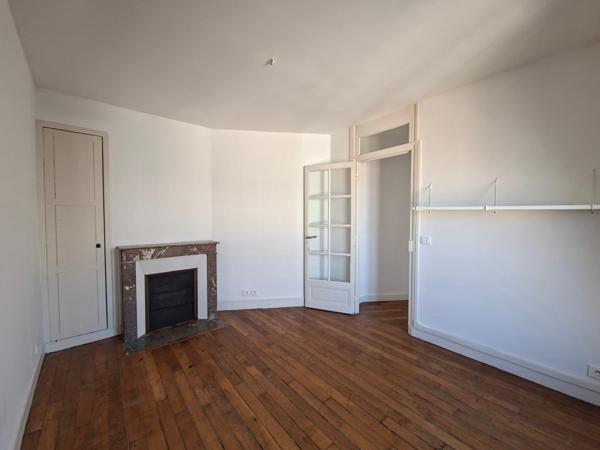 Appartement · Vente Paris (75017) 2 pièces · 53m²