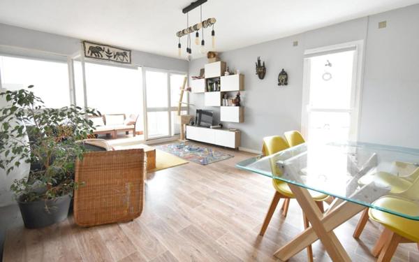 Appartement à vendre    2 pièces • 59,65 m2 Vélizy-Villacoublay