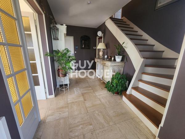 MAISON À VENDRE DE 8 PIÈCES DE 171,00 M²