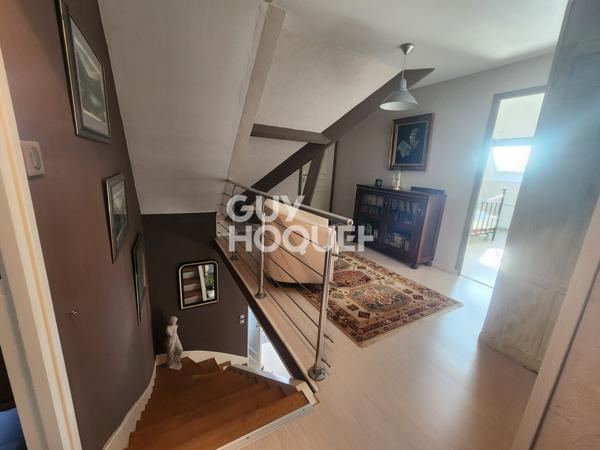 MAISON À VENDRE DE 8 PIÈCES DE 171,00 M²