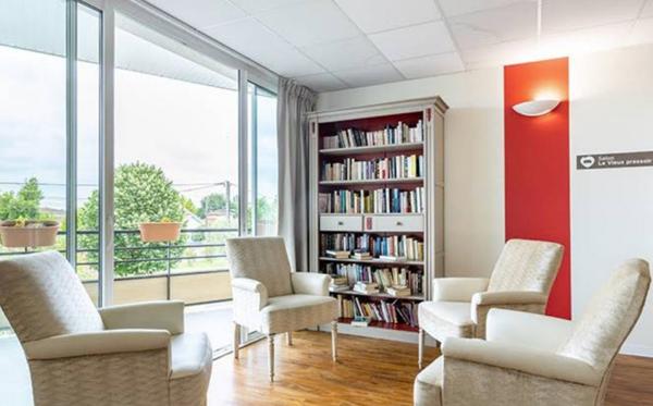 INVESTISSEMENT LOCATIF – PAREMPUYRE - Résidence Ehpad Le Parc des Oliviers - 8%  de rentabilité.