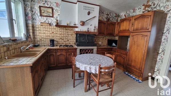 Maison de ville 6 pièces de 125 m² à Saint-Amand-les-Eaux (59230)