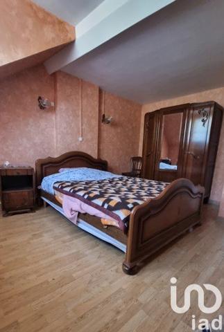 Maison de ville 6 pièces de 125 m² à Saint-Amand-les-Eaux (59230)