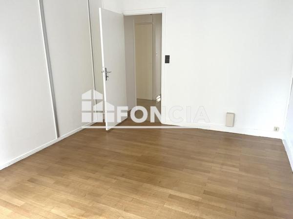 Location Local commercial 1 pièce - Grenoble 38000