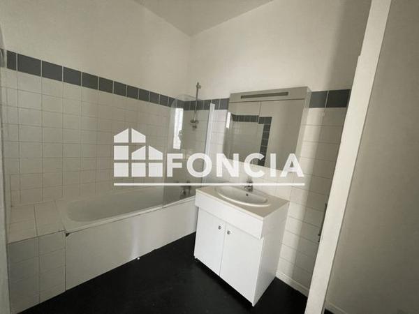 Location Appartement 4 pièces 67 m² - 21 RUE STE CROIX DES PELLETIER Rouen 76000