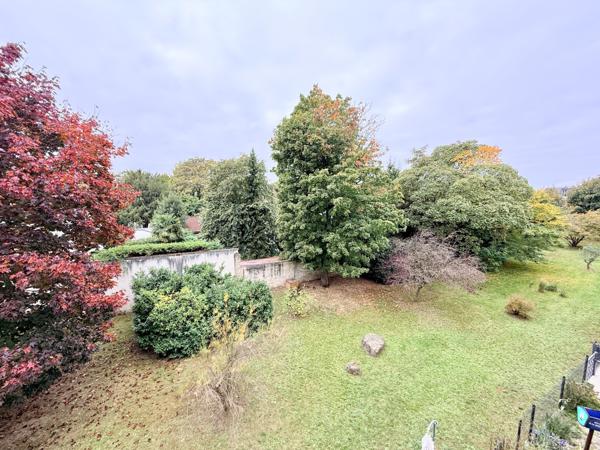 Bry-sur-Marne (94360) Appartement avec cave et place de parking privative